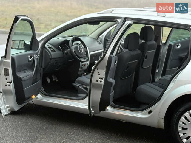 Серый Рено Меган, объемом двигателя 1.6 л и пробегом 213 тыс. км за 5100 $, фото 39 на Automoto.ua