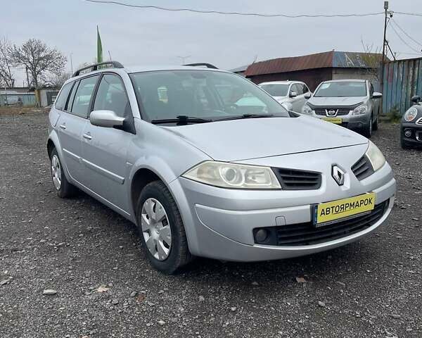 Сірий Рено Меган, об'ємом двигуна 1.5 л та пробігом 301 тис. км за 5390 $, фото 1 на Automoto.ua
