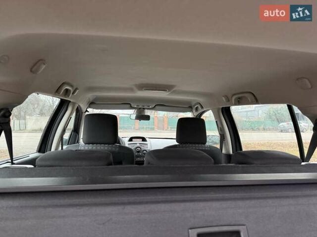 Сірий Рено Меган, об'ємом двигуна 1.6 л та пробігом 212 тис. км за 5950 $, фото 30 на Automoto.ua