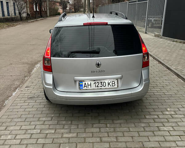 Серый Рено Меган, объемом двигателя 1.46 л и пробегом 271 тыс. км за 6500 $, фото 2 на Automoto.ua