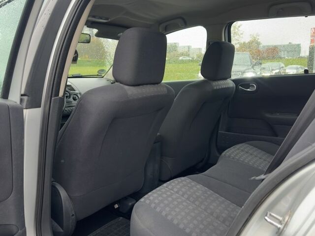 Серый Рено Меган, объемом двигателя 1.5 л и пробегом 250 тыс. км за 2600 $, фото 7 на Automoto.ua