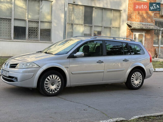 Серый Рено Меган, объемом двигателя 1.6 л и пробегом 213 тыс. км за 5650 $, фото 12 на Automoto.ua