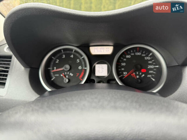 Сірий Рено Меган, об'ємом двигуна 1.6 л та пробігом 143 тис. км за 5700 $, фото 50 на Automoto.ua