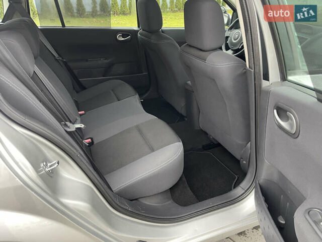 Сірий Рено Меган, об'ємом двигуна 1.6 л та пробігом 171 тис. км за 5999 $, фото 27 на Automoto.ua
