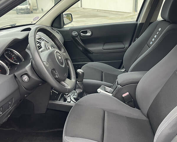 Сірий Рено Меган, об'ємом двигуна 1.6 л та пробігом 171 тис. км за 5999 $, фото 17 на Automoto.ua