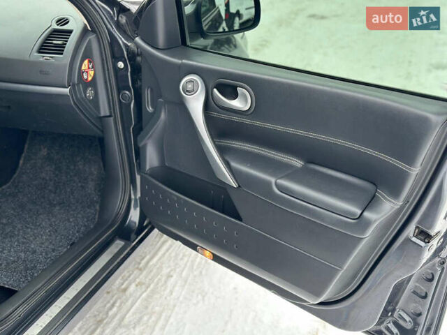 Сірий Рено Меган, об'ємом двигуна 1.5 л та пробігом 207 тис. км за 5950 $, фото 23 на Automoto.ua