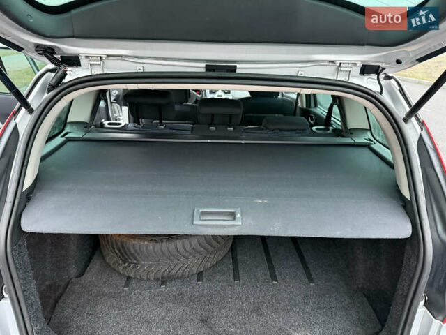 Серый Рено Меган, объемом двигателя 1.6 л и пробегом 213 тыс. км за 5100 $, фото 23 на Automoto.ua