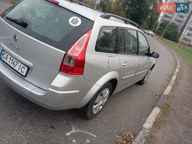 Серый Рено Меган, объемом двигателя 1.6 л и пробегом 230 тыс. км за 5299 $, фото 15 на Automoto.ua