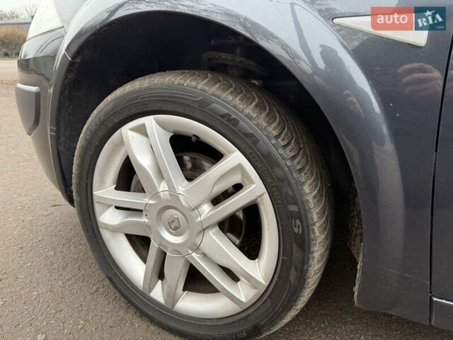 Сірий Рено Меган, об'ємом двигуна 1.6 л та пробігом 212 тис. км за 5950 $, фото 9 на Automoto.ua