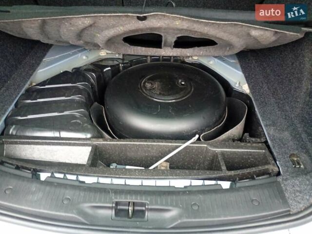 Сірий Рено Меган, об'ємом двигуна 1.6 л та пробігом 342 тис. км за 5500 $, фото 18 на Automoto.ua