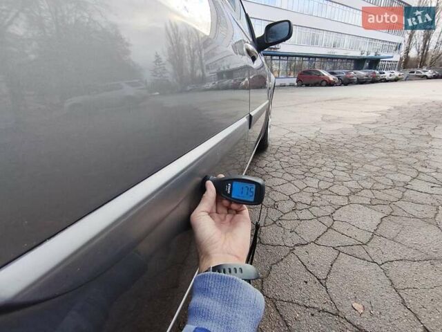 Сірий Рено Меган, об'ємом двигуна 1.6 л та пробігом 185 тис. км за 5600 $, фото 60 на Automoto.ua