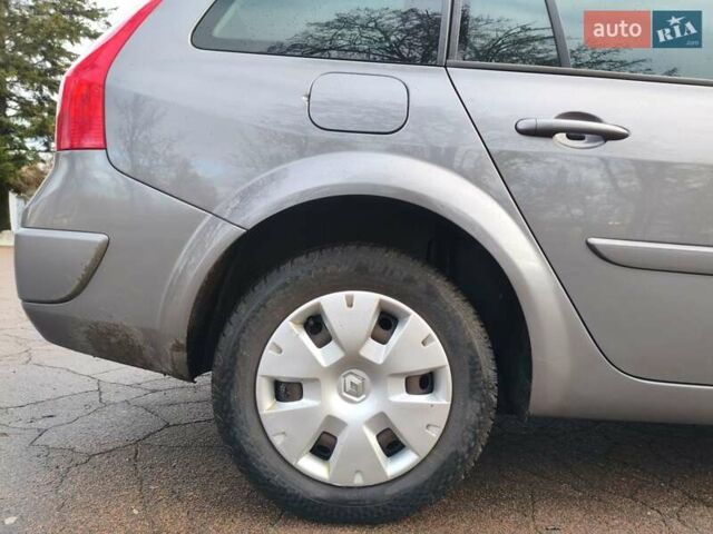 Сірий Рено Меган, об'ємом двигуна 1.6 л та пробігом 185 тис. км за 5600 $, фото 21 на Automoto.ua