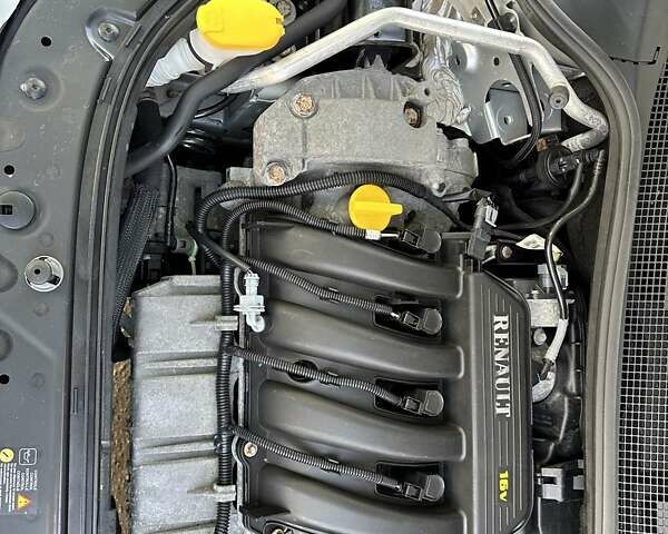 Сірий Рено Меган, об'ємом двигуна 1.6 л та пробігом 200 тис. км за 6300 $, фото 29 на Automoto.ua