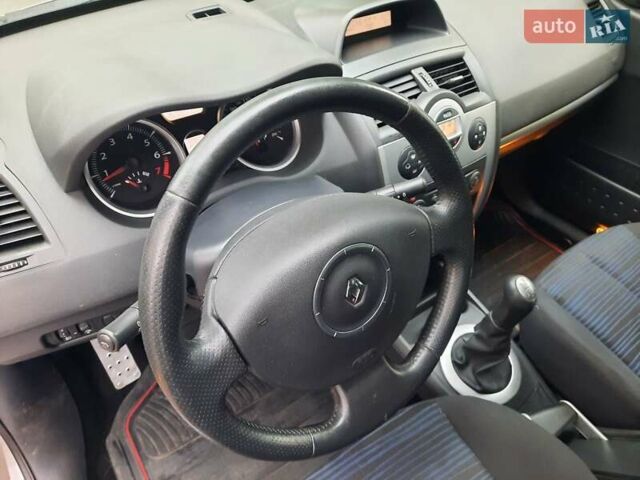 Серый Рено Меган, объемом двигателя 1.6 л и пробегом 224 тыс. км за 5850 $, фото 65 на Automoto.ua