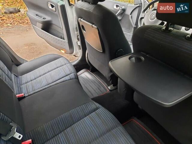 Серый Рено Меган, объемом двигателя 1.6 л и пробегом 224 тыс. км за 5850 $, фото 29 на Automoto.ua