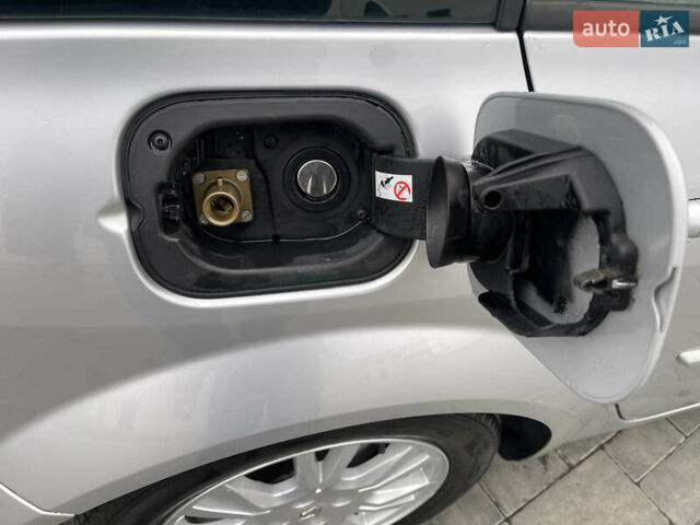 Сірий Рено Меган, об'ємом двигуна 1.6 л та пробігом 171 тис. км за 5999 $, фото 26 на Automoto.ua