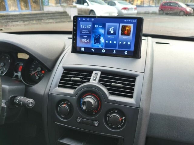 Серый Рено Меган, объемом двигателя 1.6 л и пробегом 185 тыс. км за 5600 $, фото 19 на Automoto.ua