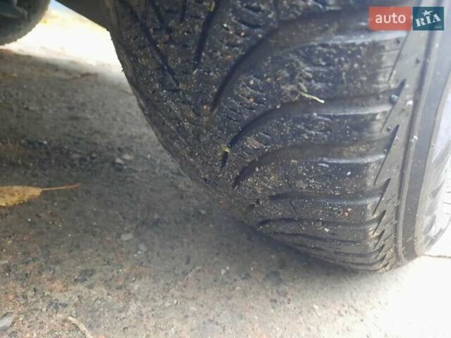 Серый Рено Меган, объемом двигателя 1.6 л и пробегом 224 тыс. км за 5850 $, фото 112 на Automoto.ua