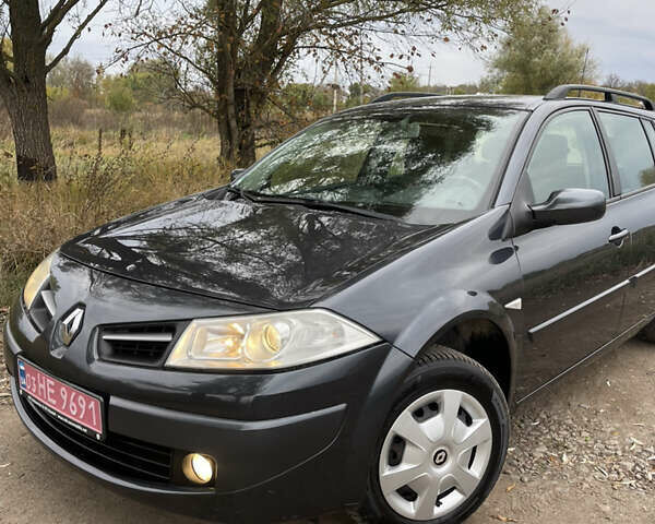 Серый Рено Меган, объемом двигателя 1.6 л и пробегом 217 тыс. км за 5350 $, фото 2 на Automoto.ua