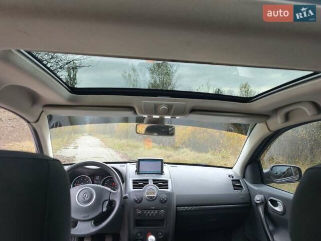 Серый Рено Меган, объемом двигателя 2 л и пробегом 256 тыс. км за 6600 $, фото 9 на Automoto.ua