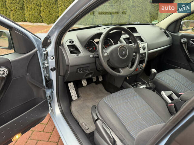 Сірий Рено Меган, об'ємом двигуна 1.6 л та пробігом 143 тис. км за 5700 $, фото 19 на Automoto.ua