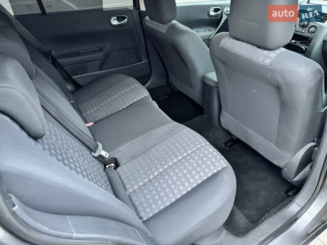 Сірий Рено Меган, об'ємом двигуна 1.6 л та пробігом 184 тис. км за 4799 $, фото 31 на Automoto.ua