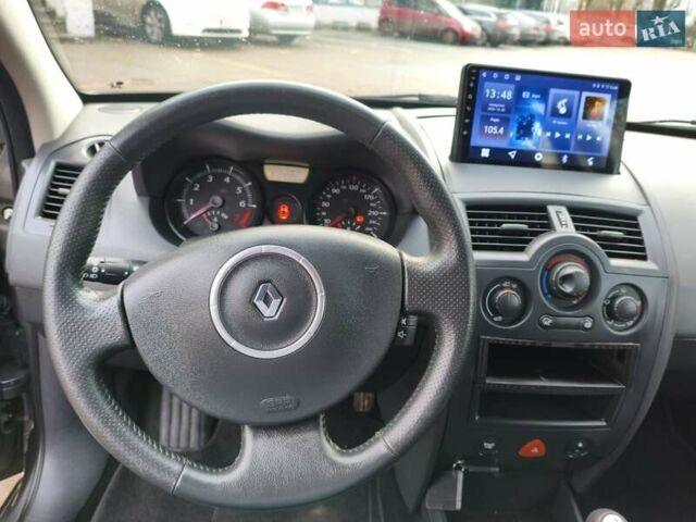 Сірий Рено Меган, об'ємом двигуна 1.6 л та пробігом 185 тис. км за 5600 $, фото 29 на Automoto.ua