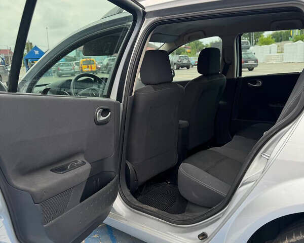 Сірий Рено Меган, об'ємом двигуна 1.87 л та пробігом 320 тис. км за 5400 $, фото 5 на Automoto.ua