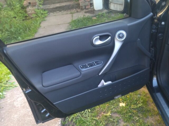 Серый Рено Меган, объемом двигателя 1.6 л и пробегом 335 тыс. км за 5650 $, фото 5 на Automoto.ua