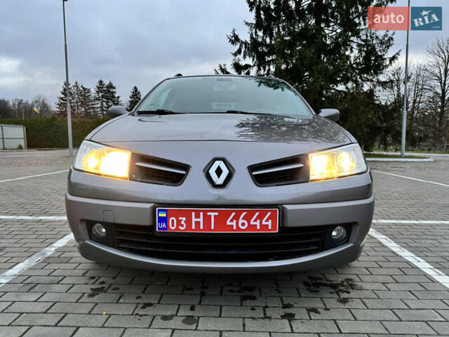 Сірий Рено Меган, об'ємом двигуна 1.6 л та пробігом 184 тис. км за 4799 $, фото 1 на Automoto.ua
