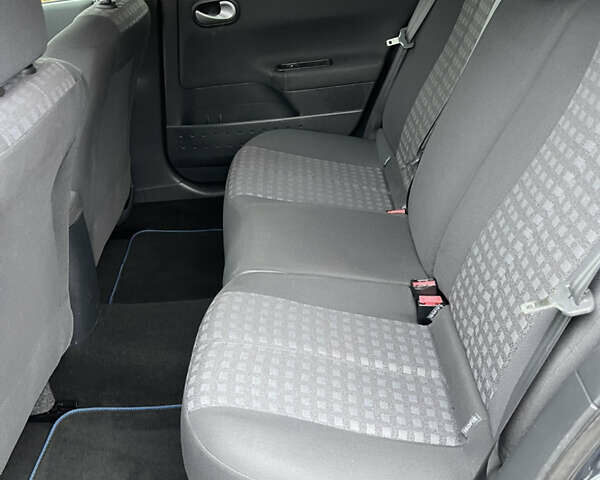 Серый Рено Меган, объемом двигателя 1.6 л и пробегом 217 тыс. км за 5350 $, фото 44 на Automoto.ua