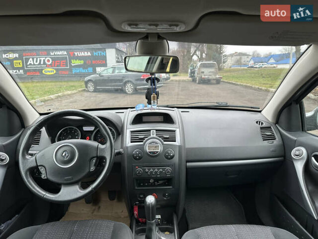 Сірий Рено Меган, об'ємом двигуна 1.6 л та пробігом 187 тис. км за 5600 $, фото 11 на Automoto.ua