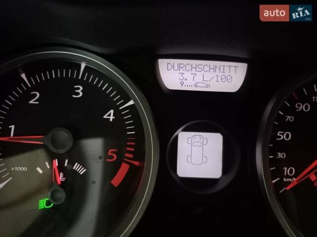 Серый Рено Меган, объемом двигателя 1.5 л и пробегом 205 тыс. км за 5950 $, фото 49 на Automoto.ua