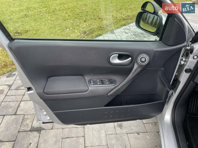 Сірий Рено Меган, об'ємом двигуна 1.6 л та пробігом 171 тис. км за 5999 $, фото 19 на Automoto.ua
