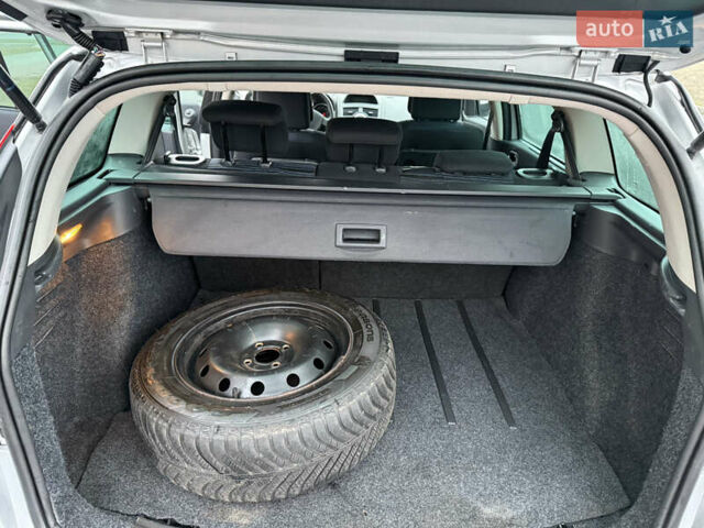 Серый Рено Меган, объемом двигателя 1.6 л и пробегом 213 тыс. км за 5100 $, фото 22 на Automoto.ua