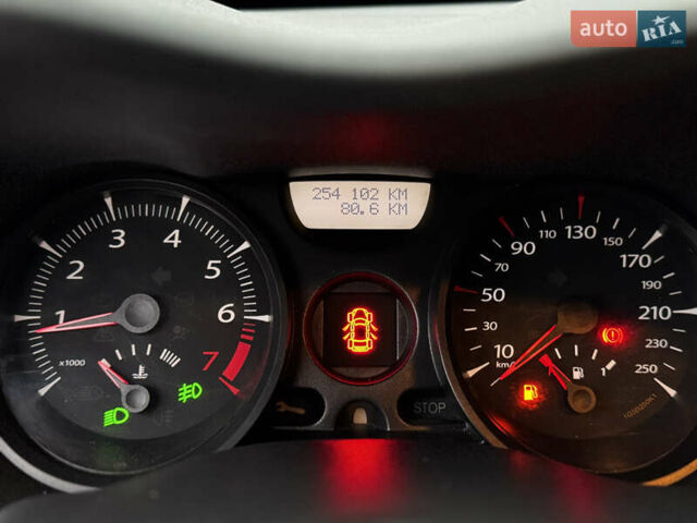 Сірий Рено Меган, об'ємом двигуна 1.6 л та пробігом 250 тис. км за 5200 $, фото 19 на Automoto.ua