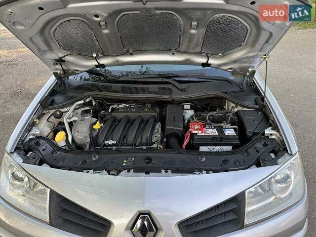 Сірий Рено Меган, об'ємом двигуна 1.6 л та пробігом 200 тис. км за 6300 $, фото 31 на Automoto.ua