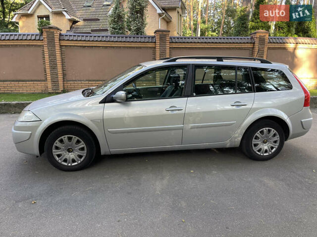 Сірий Рено Меган, об'ємом двигуна 1.6 л та пробігом 227 тис. км за 5600 $, фото 3 на Automoto.ua