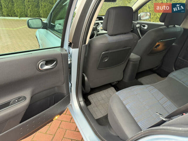 Сірий Рено Меган, об'ємом двигуна 1.6 л та пробігом 143 тис. км за 5700 $, фото 27 на Automoto.ua