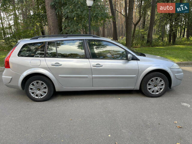 Сірий Рено Меган, об'ємом двигуна 1.6 л та пробігом 227 тис. км за 5600 $, фото 6 на Automoto.ua
