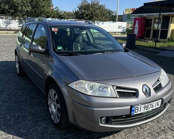 Сірий Рено Меган, об'ємом двигуна 1.6 л та пробігом 170 тис. км за 6500 $, фото 2 на Automoto.ua
