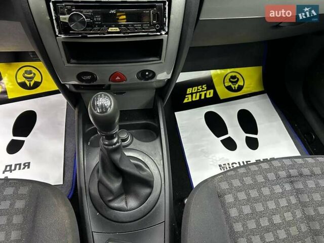 Сірий Рено Меган, об'ємом двигуна 0 л та пробігом 224 тис. км за 7000 $, фото 10 на Automoto.ua