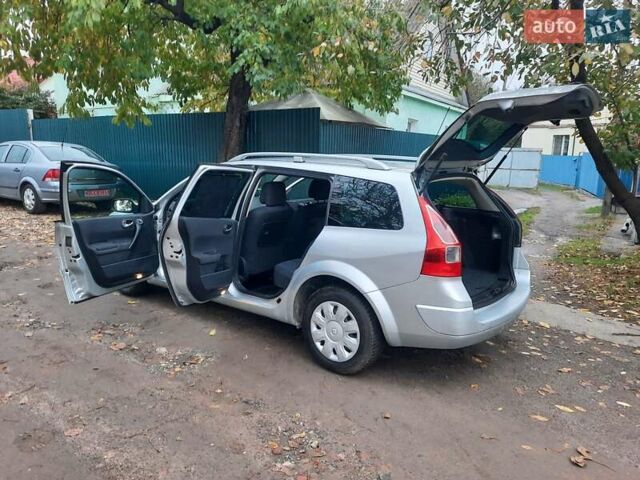 Серый Рено Меган, объемом двигателя 1.6 л и пробегом 224 тыс. км за 5850 $, фото 100 на Automoto.ua