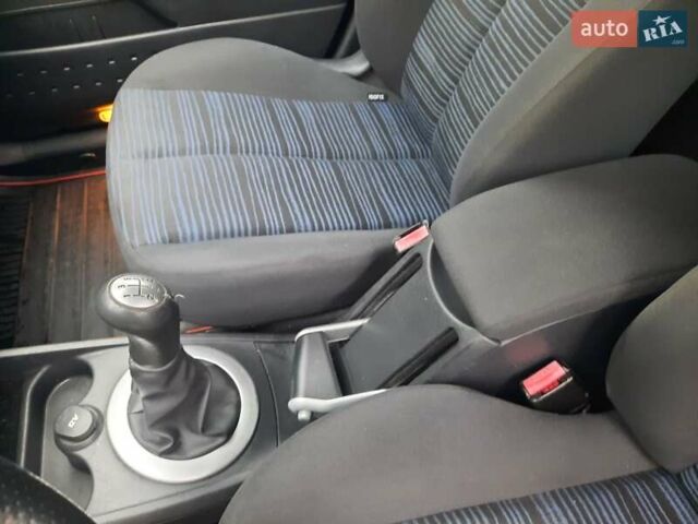 Серый Рено Меган, объемом двигателя 1.6 л и пробегом 224 тыс. км за 5850 $, фото 71 на Automoto.ua