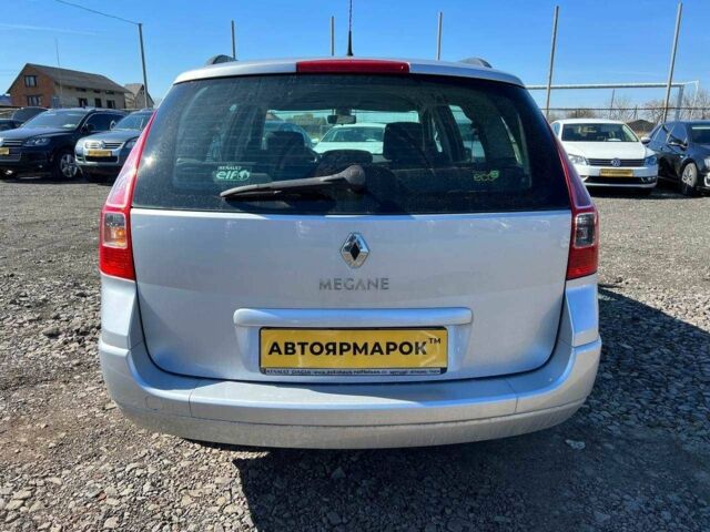 Серый Рено Меган, объемом двигателя 1.5 л и пробегом 298 тыс. км за 5490 $, фото 2 на Automoto.ua