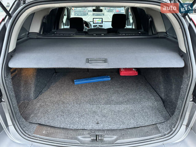 Сірий Рено Меган, об'ємом двигуна 1.6 л та пробігом 184 тис. км за 4799 $, фото 34 на Automoto.ua