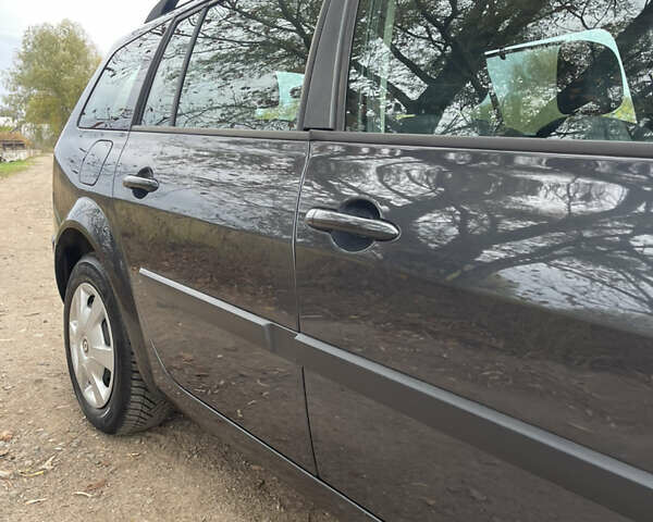 Серый Рено Меган, объемом двигателя 1.6 л и пробегом 217 тыс. км за 5350 $, фото 15 на Automoto.ua