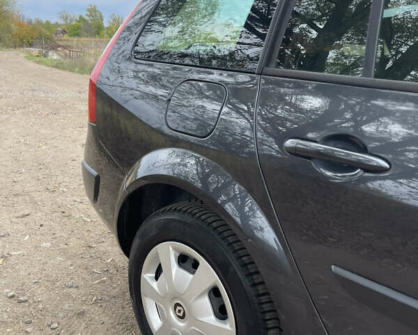 Серый Рено Меган, объемом двигателя 1.6 л и пробегом 217 тыс. км за 5350 $, фото 17 на Automoto.ua