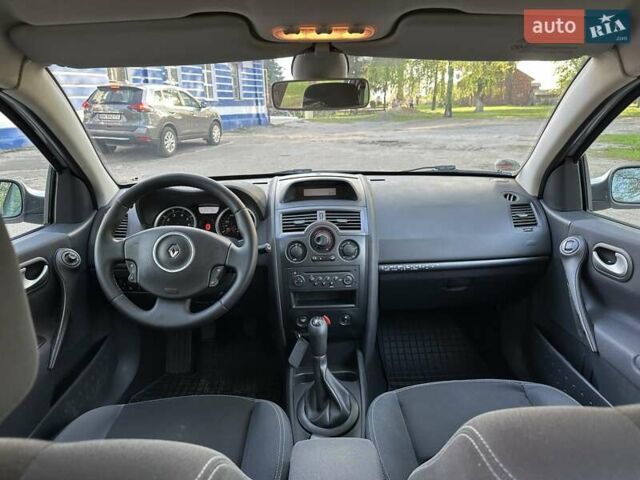 Сірий Рено Меган, об'ємом двигуна 1.6 л та пробігом 200 тис. км за 6300 $, фото 25 на Automoto.ua