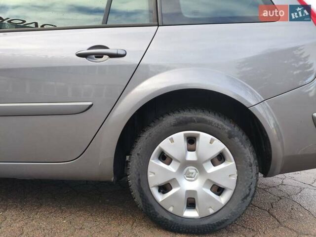 Сірий Рено Меган, об'ємом двигуна 1.6 л та пробігом 185 тис. км за 5600 $, фото 18 на Automoto.ua